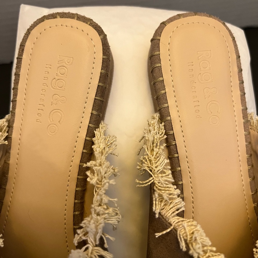 8 Rag & Co. Molly frayed leather mules in taupe suede - Picture 2 of 4